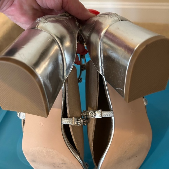 Steve Madden Silver Heels Strappy Design - Picture 3 of 6